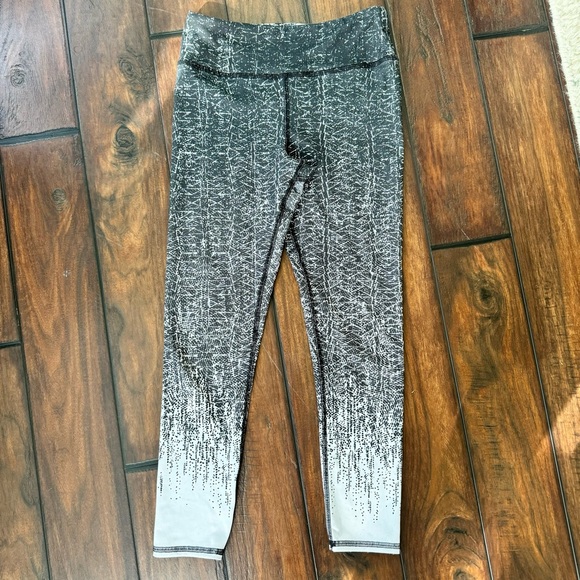 Evolution and Creation Black White Leggings - Picture 2 of 6